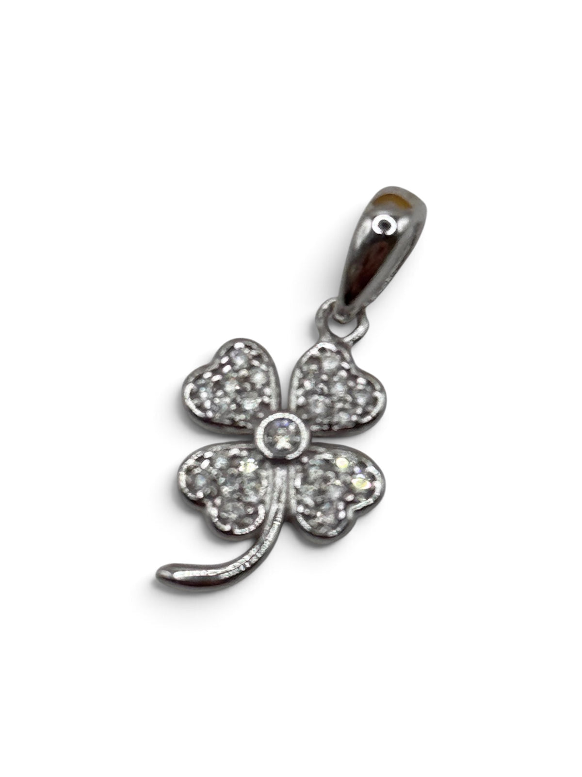 Dije de Trébol con moissanite